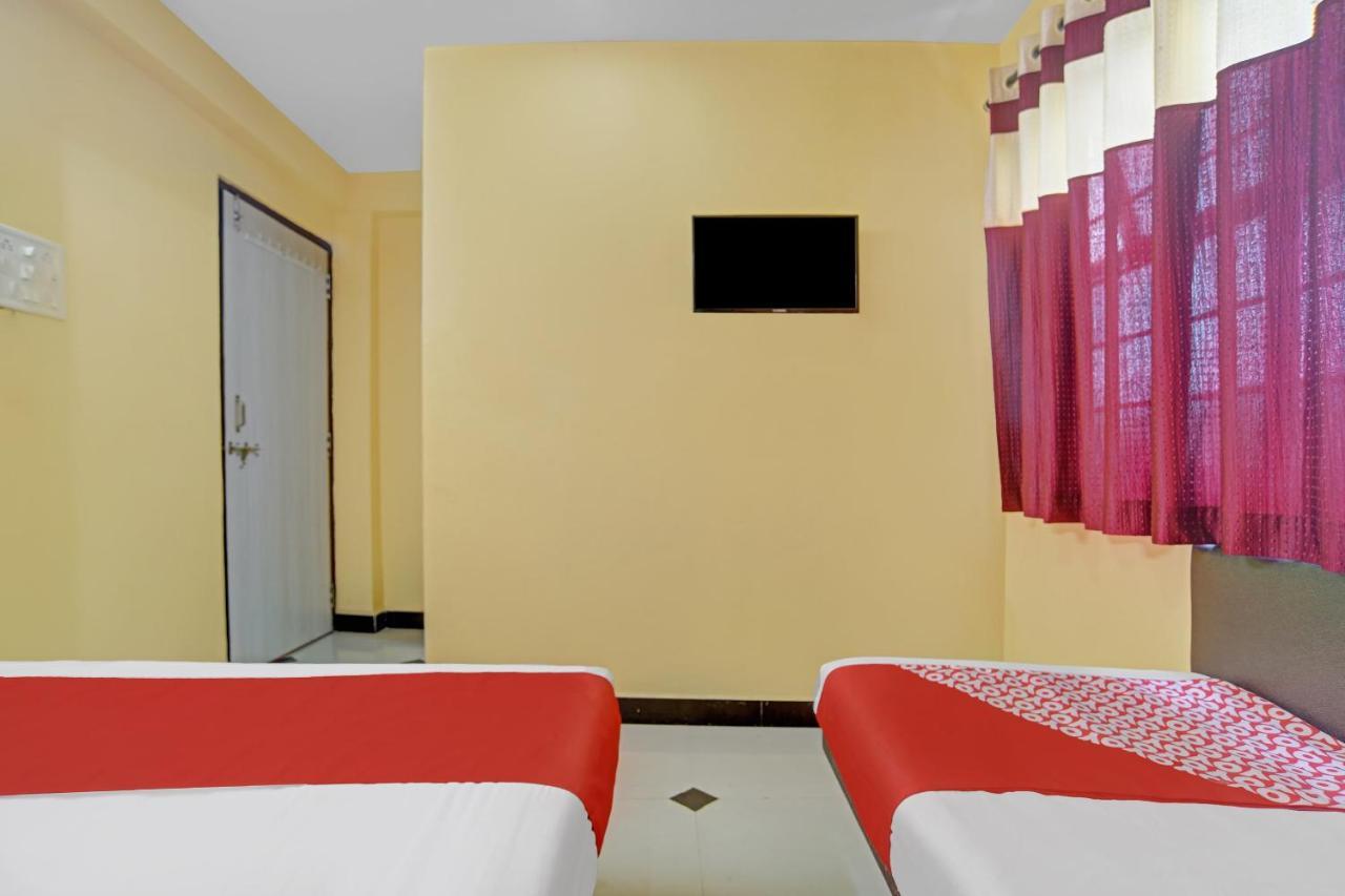 Oyo 79454 Shree Laxmi Palace 호텔 우자인 외부 사진
